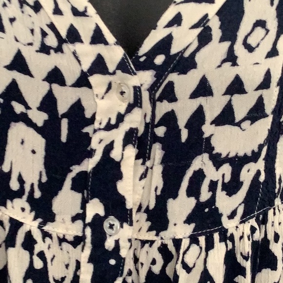 ANTHROPOLOGIE- Vanessa Virginia Top - Picture 6 of 10